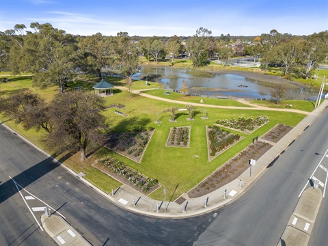 Moira Louis Hamonn Park Numurkah-08.JPG