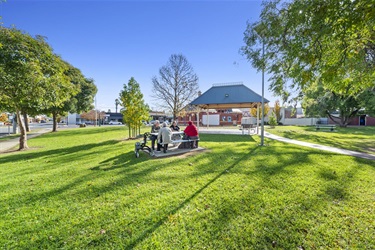 Newman Square Numurkah